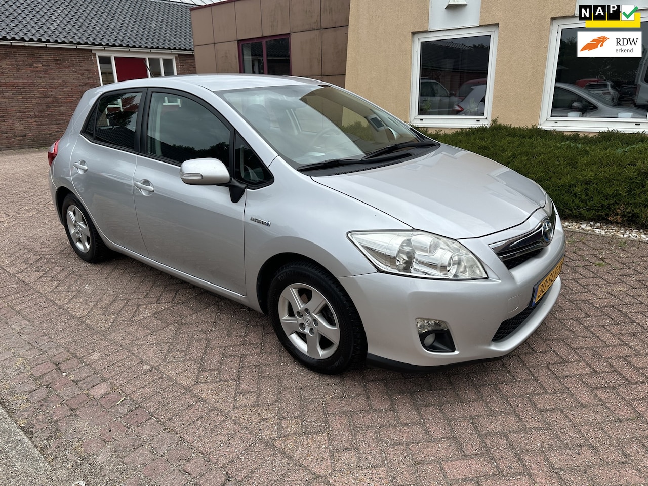 Toyota Auris - 1.8 Full Hybrid AspirationNAVI KLIMA APK NAP - AutoWereld.nl
