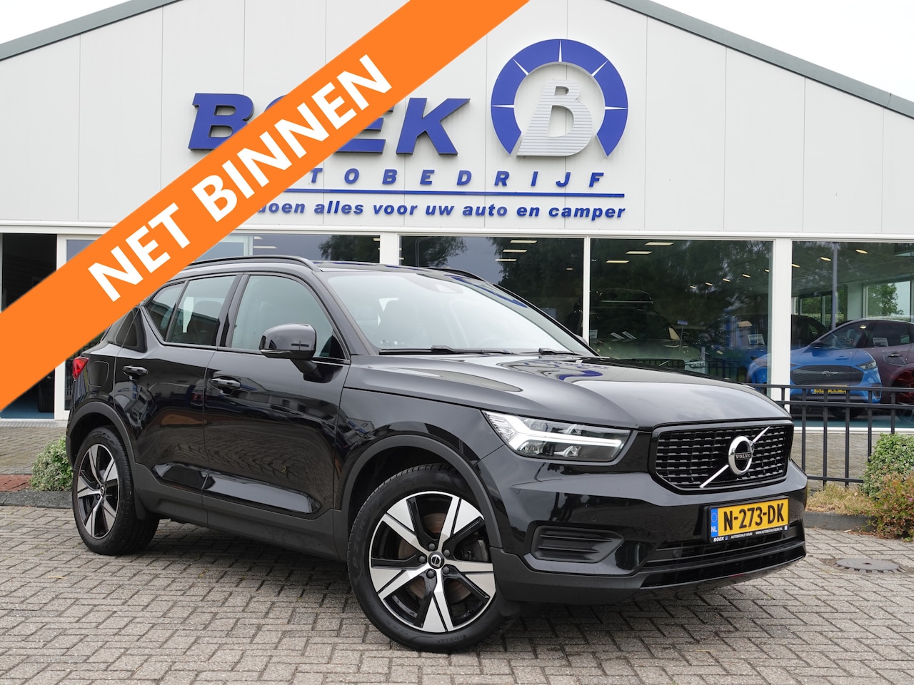 Volvo XC40 - 1.5 T4 Recharge R-Design VOL LEER | ACC + PILOT | CAMERA | WINTERPACK - AutoWereld.nl