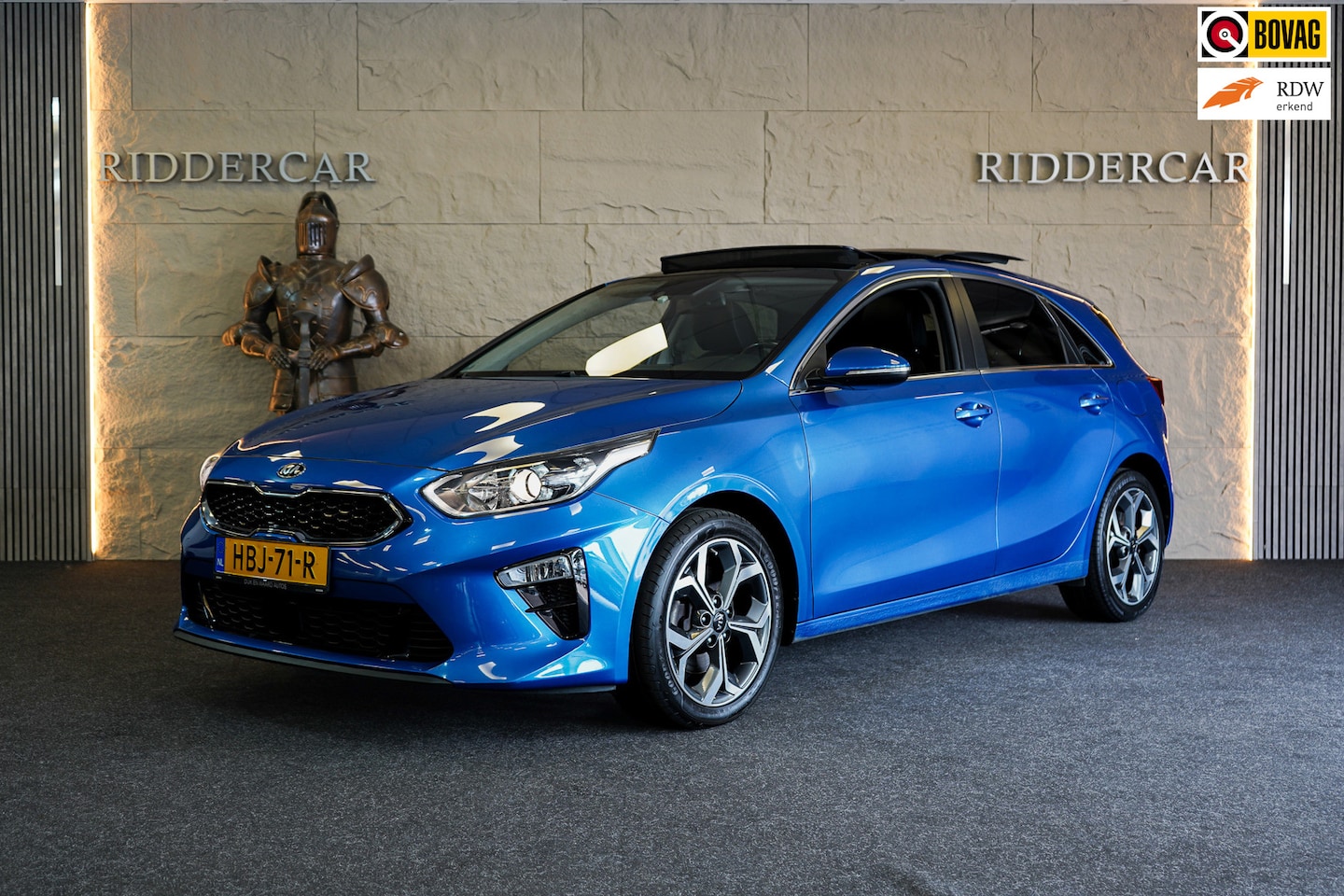 Kia Cee'd - CEED 1.4 T-GDi DynamicLine|GARANTIE|AUTOMAAT|PANO|CRUISE|CAMERA|CARPLAY - AutoWereld.nl