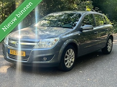 Opel Astra - 1.6 Temptation airco parkeer sensor cruise