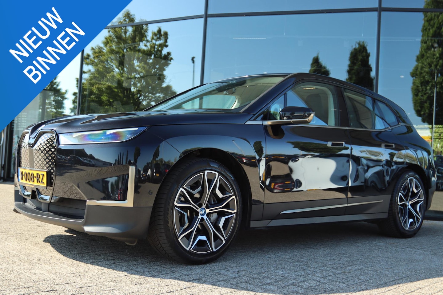 BMW iX - XDRIVE HIGH EXECUTIVE 77KWH SOH 99.4% | CARPLAY | HUD | ACC | MASSAGE | 360 CAMERA | KEY-L - AutoWereld.nl