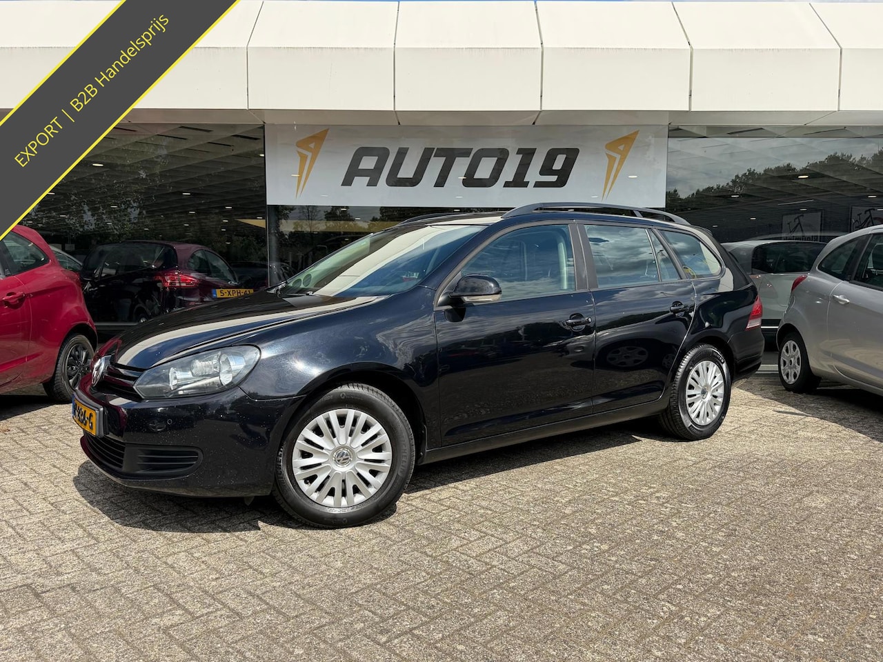 Volkswagen Golf Variant - 1.6 TDI Highline BlueMotion Handel|EXPORT - AutoWereld.nl
