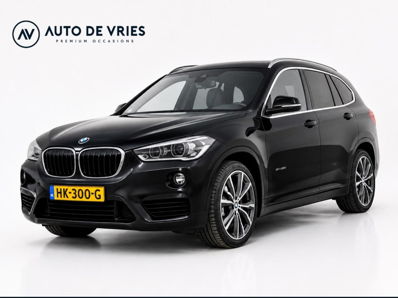 BMW X1 - xDrive25i 232pk High Executive | Leder | Panoramadak | Head up | Origineel NL | Trekhaak - AutoWereld.nl