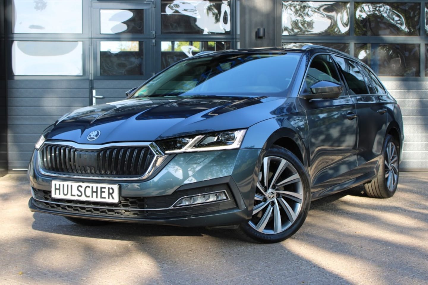 Skoda Octavia - 1.4 TSI IV BNSED. Head up display / elektrische v.b. voorstoelen m. / camera - AutoWereld.nl