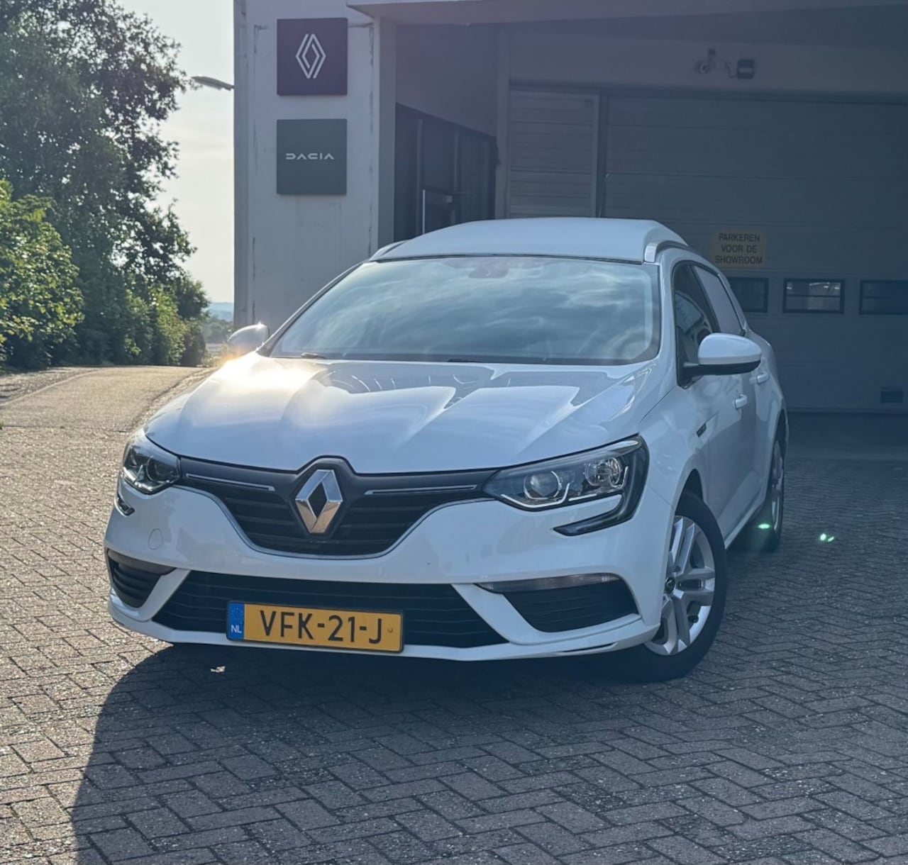 Renault Mégane - 1.5 Blue dCi Zen Van - AutoWereld.nl