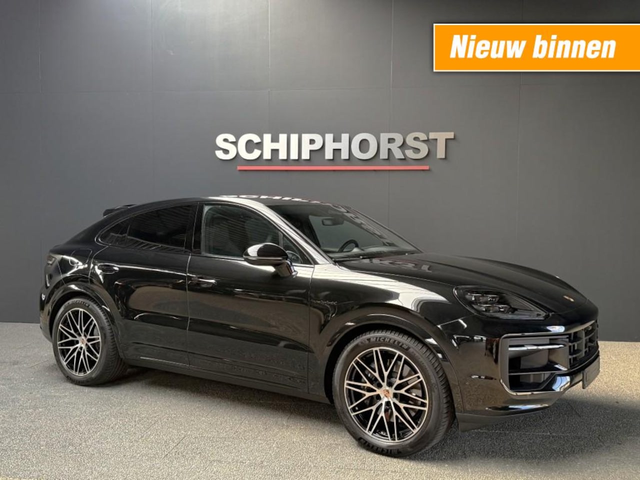 Porsche Cayenne Coupé - Coupe E-Hybride Sport Design Black Edition Sport-chrono Pakket-Soft Close -Bose - AutoWereld.nl