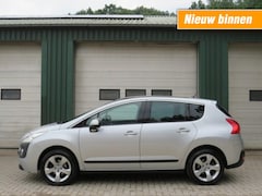 Peugeot 3008 - 1.6 VTI PREMIÈRE