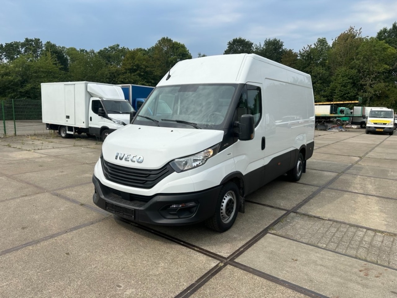 Iveco Daily - 35 S 16 35S16V L3H2 - AutoWereld.nl