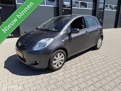 Toyota Yaris - 1.3 VVTi Luna automaat leer km 17.000 nap