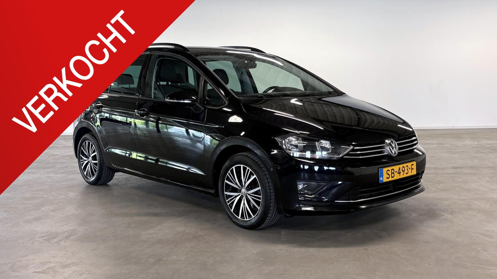 Volkswagen Golf Sportsvan - 1.2 TSI Connected Series | Trekhaak - AutoWereld.nl