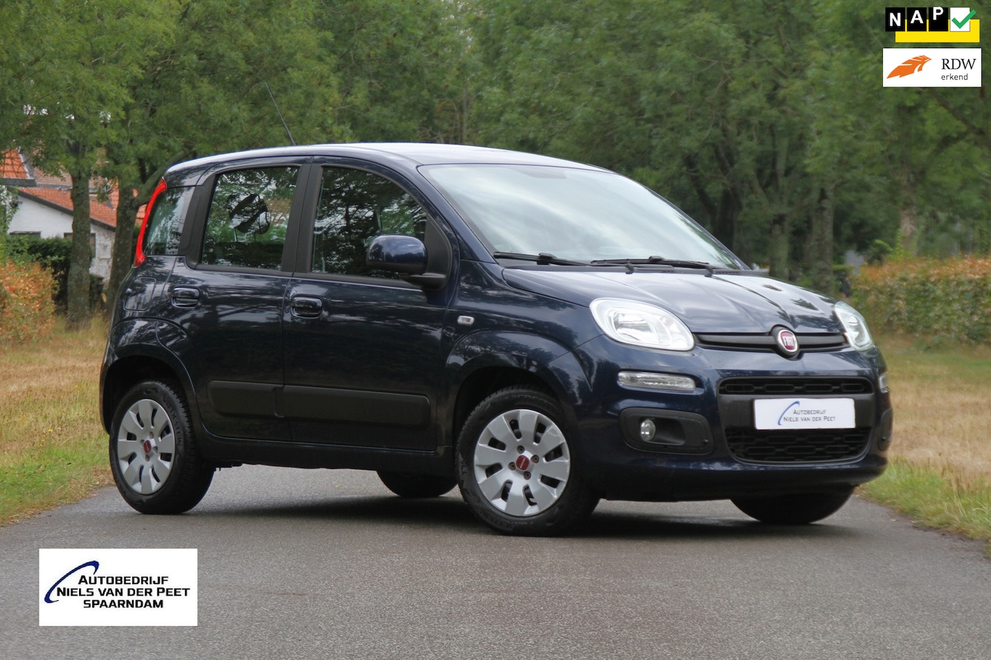 Fiat Panda - 0.9 TwinAir Lounge / Airco / All season banden / Multifunctioneel stuurwiel / enz. - AutoWereld.nl