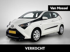 Toyota Aygo - 1.0 VVT-i x-play limited | Airco | Elektrische ramen voor | Camera | LED dagrijverlichting