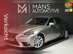 Lexus IS - 300h Edition / CAMERA / NAP / LEDER / CRUISE / STUUR+STOELVERW
