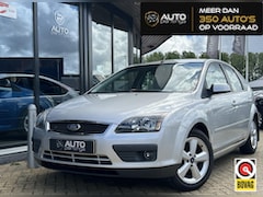 Ford Focus - 1.8-16V Ambiente Flexifuel 125PK | Trekhaak | Airco | Cruise Control | Elektrische Stoel |