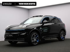 Lynk & Co 01 - 1.5 / Carplay / Camera / Adaptive Cruise / Panoramadak / Dodehoekdetectie / Stoelverwarmin