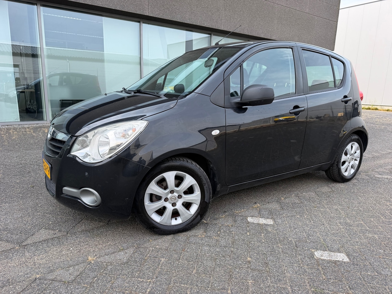Opel Agila - 1.2 Enjoy AIRCO. BJ 4-2009. APK. 10-2026 - AutoWereld.nl