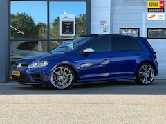 Volkswagen Golf - 2.0 TSI R 4Motion| PANO| CAMERA| NAP