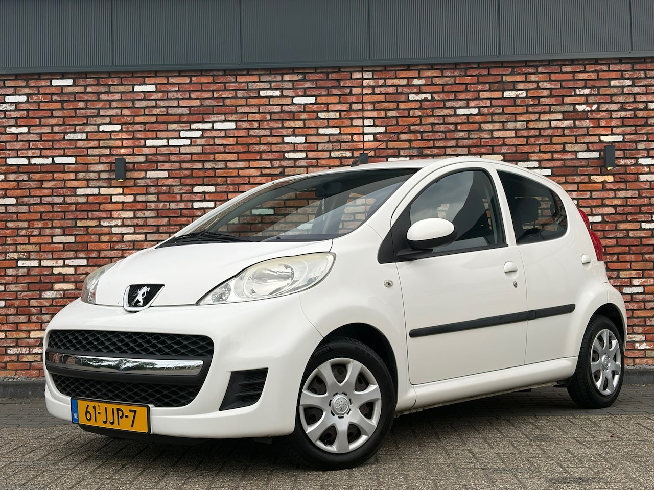 Peugeot 107 - 1.0-12V XS 5-Deurs Elek.Pakket Orig.NL Onderhouden NW APK! - AutoWereld.nl
