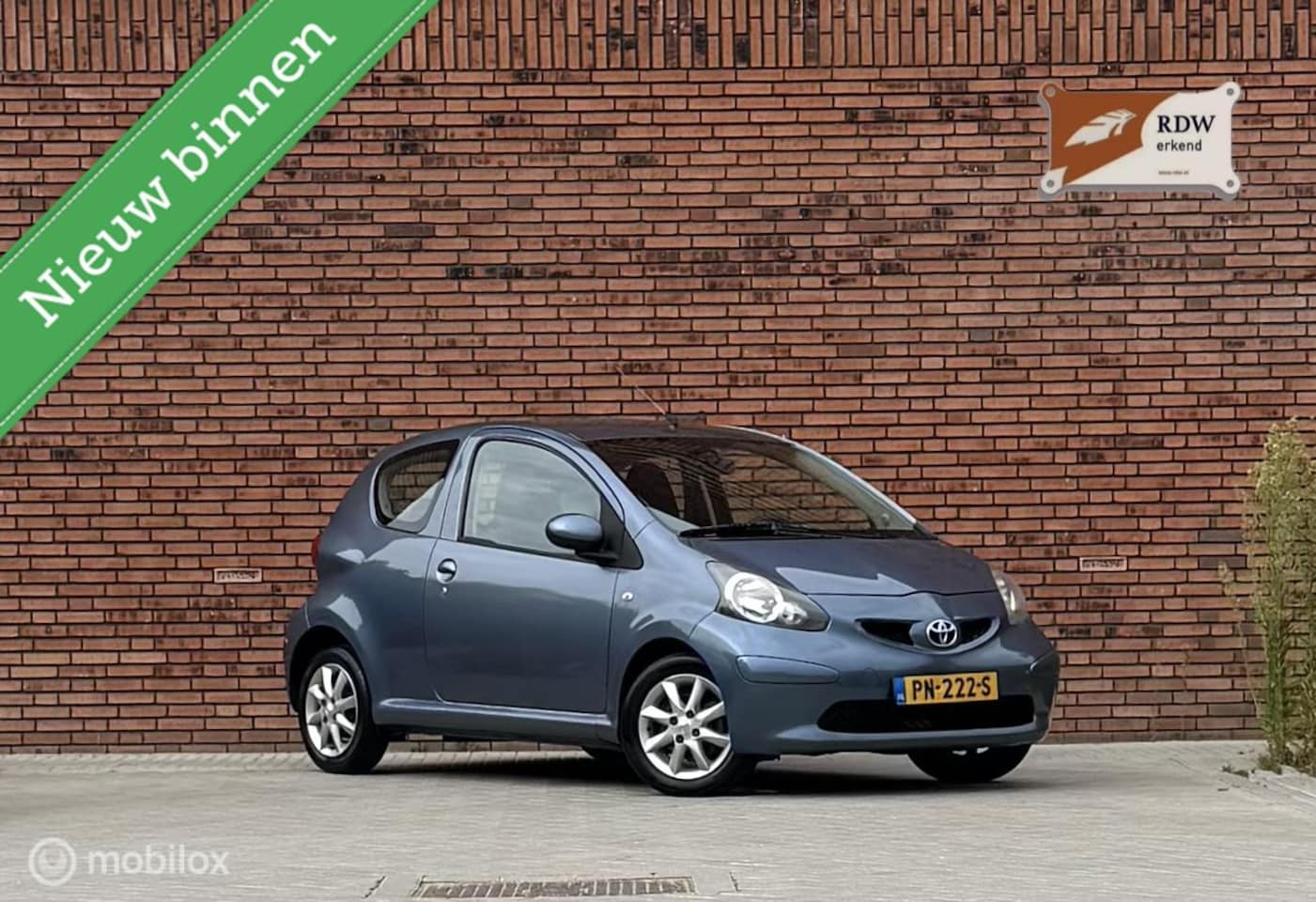 Toyota Aygo - 1.0-12V +,NEW APK,CarPlay,AIRCO - AutoWereld.nl