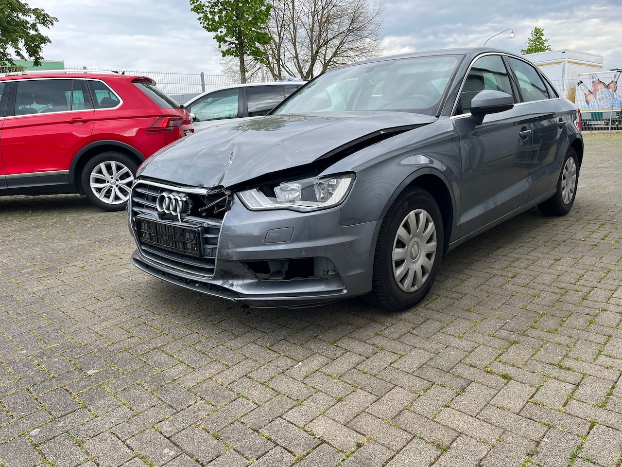 Audi A3 Limousine - 1.6 TDI Attraction Pro Line - AutoWereld.nl