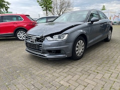 Audi A3 Limousine - 1.6 TDI Attraction Pro Line