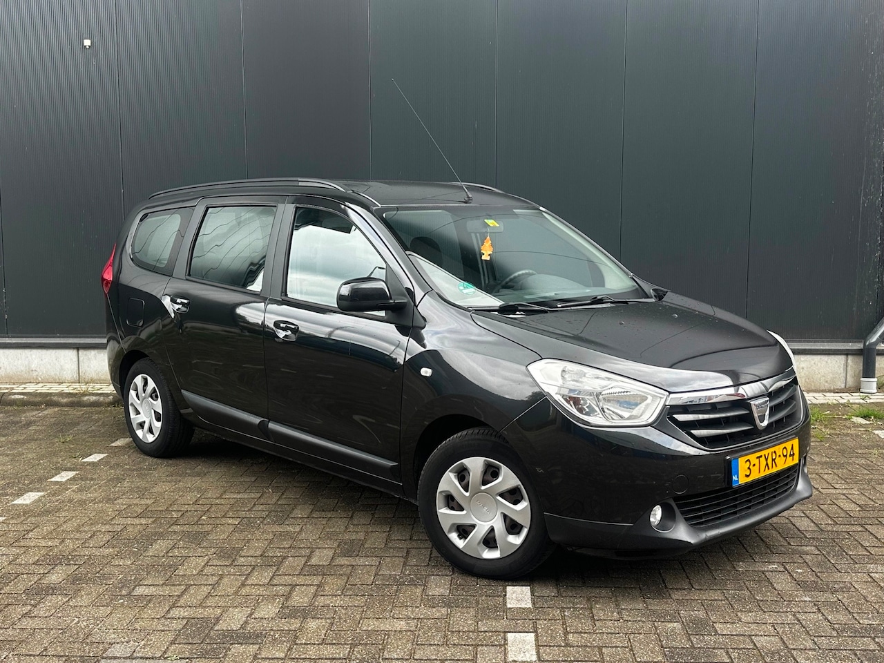 Dacia Lodgy - 1.2 TCe Lauréate 5p.* Airco*1 Eigenaar* N.A.P.! - AutoWereld.nl