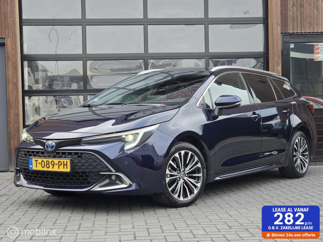 Toyota Corolla Touring Sports - HYBRID ACC CARPLAY CAMERA NAVI - AutoWereld.nl