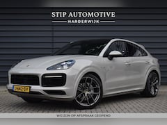 Porsche Cayenne Coupé - 3.0 E-Hybrid 462pk Lightweight Sport Package | Carbon Dak | ACC | 22'' GT Design | Matrix
