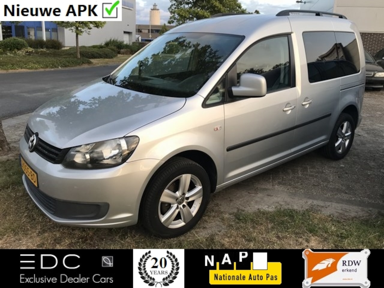 Volkswagen Caddy - 1.2 TSI Airco | Trekhaak | Cruise | PDC | Stoelverwarming | 7-Persoons mogelijk Etc. - AutoWereld.nl