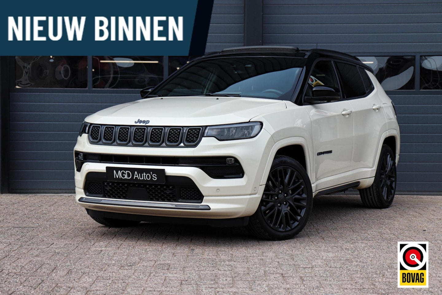 Jeep Compass - 4xe 240 Plug-in Hybrid Electric S |PANODAK|360 CAMERA|KEYLESS|MEMORY|LEDER|CARPLAY|STOEL+S - AutoWereld.nl