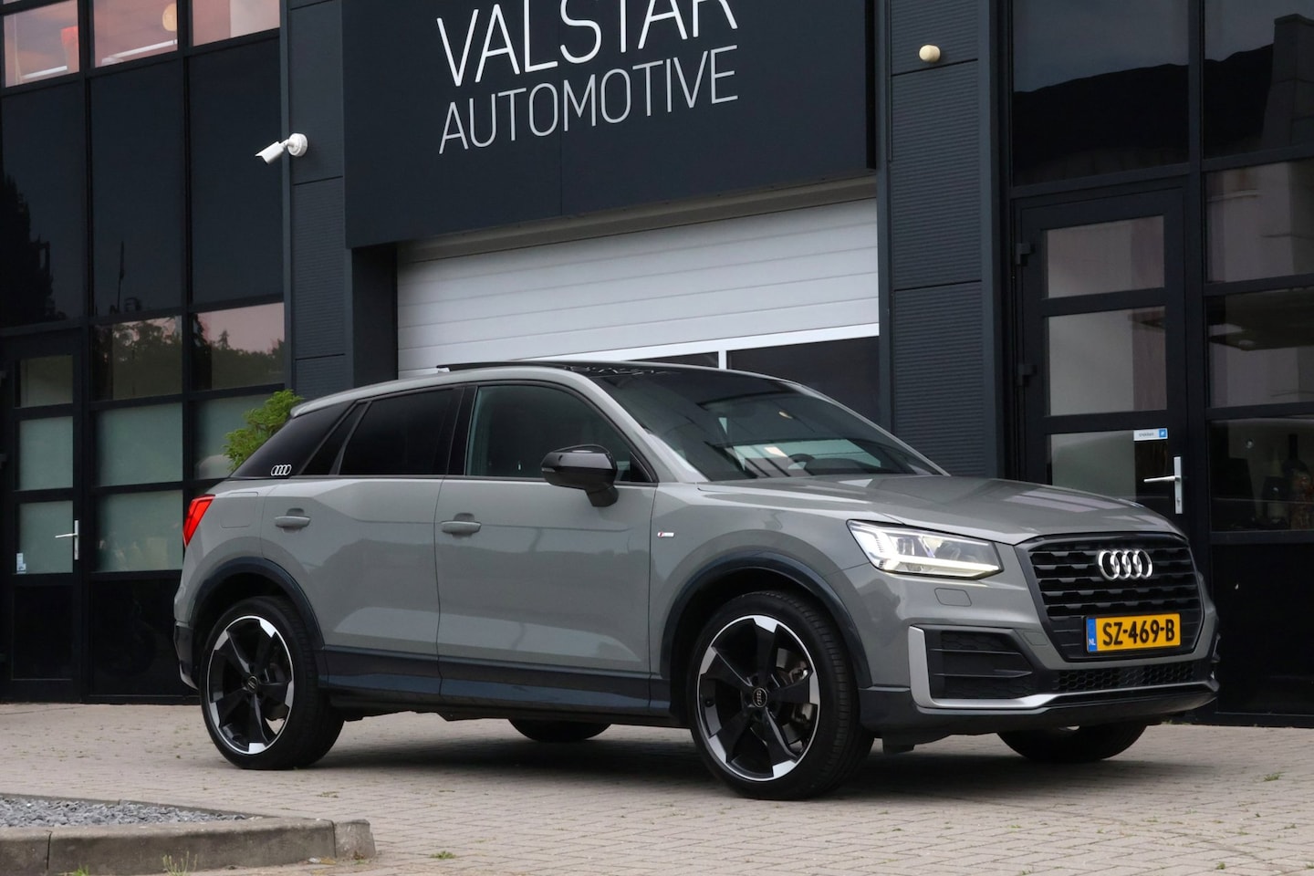 Audi Q2 - 1.4 TFSI CoD Edition #1 | Panoramdak | S-LINE | LED | TREKHAAK! - AutoWereld.nl