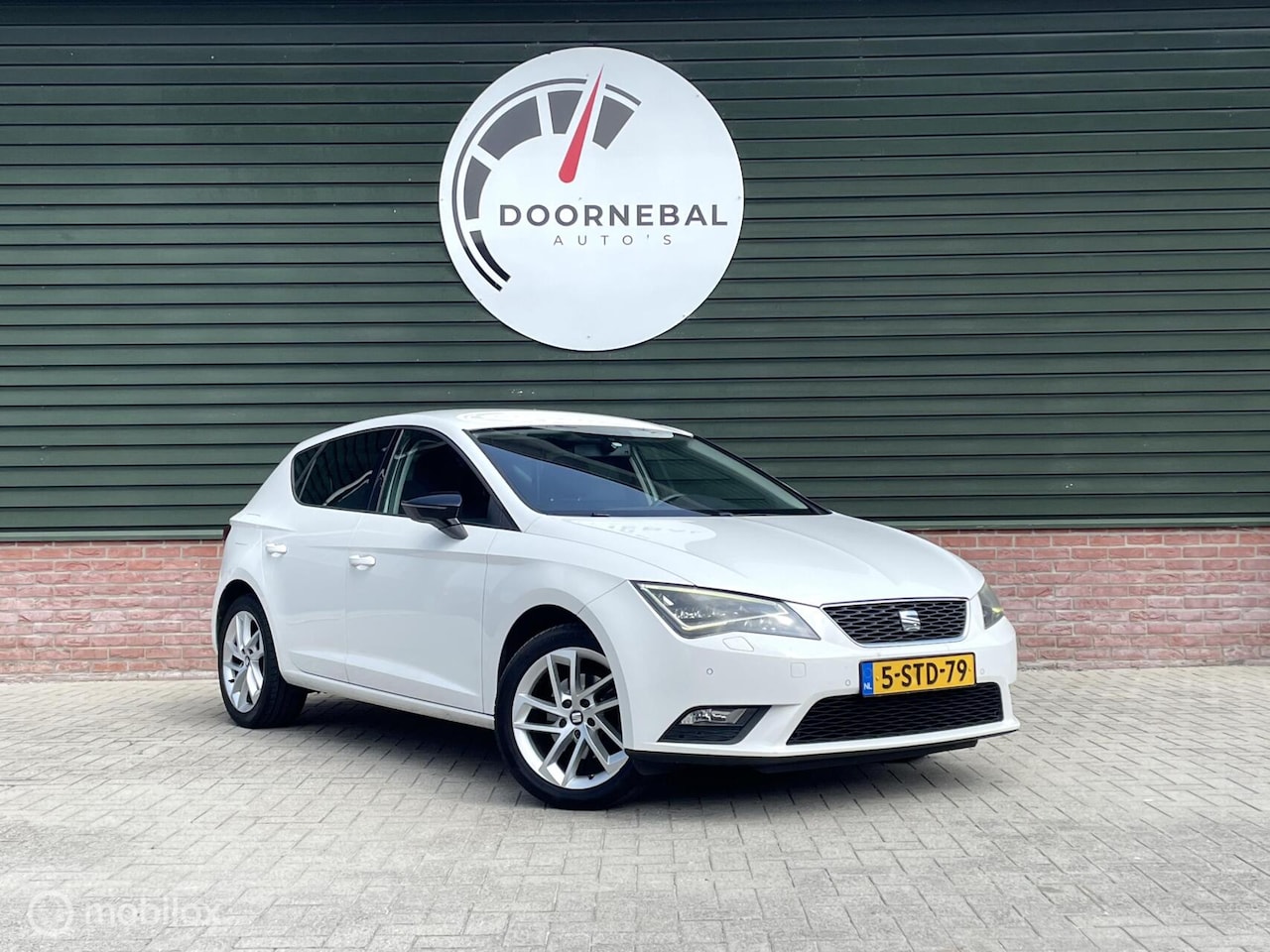 SEAT Leon - 1.4 TSI Style Business / LED / TREKHAAK / CRUISE ! - AutoWereld.nl