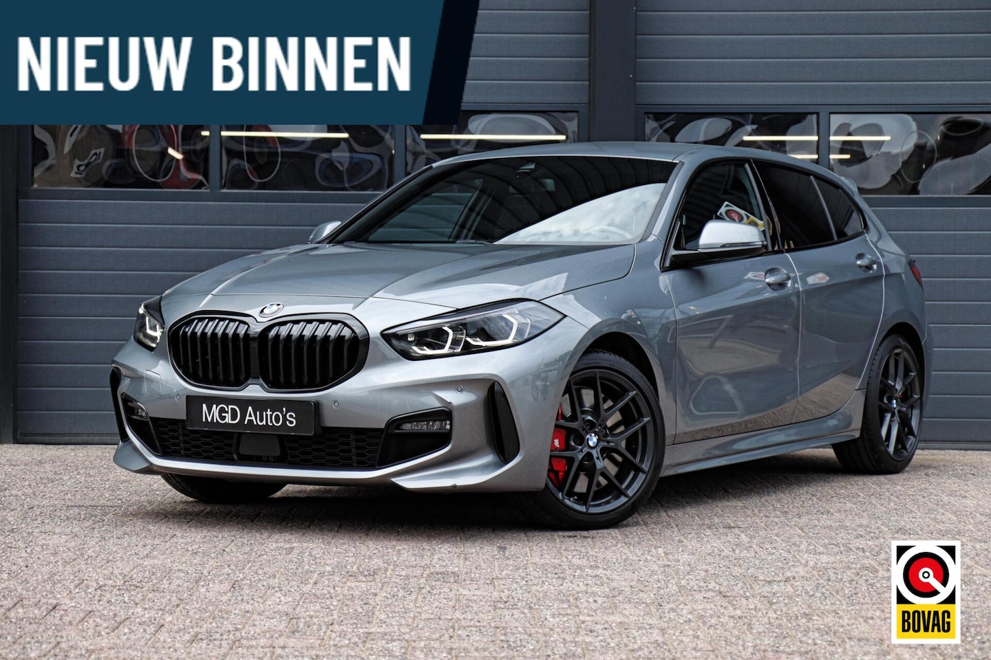 BMW 1-serie - 118i M-Sport M-Pakket Shadow |LED|CARPLAY|H&K|ELEK. KLEP|STOEL+STUURVERW.|VIRTUAL - AutoWereld.nl