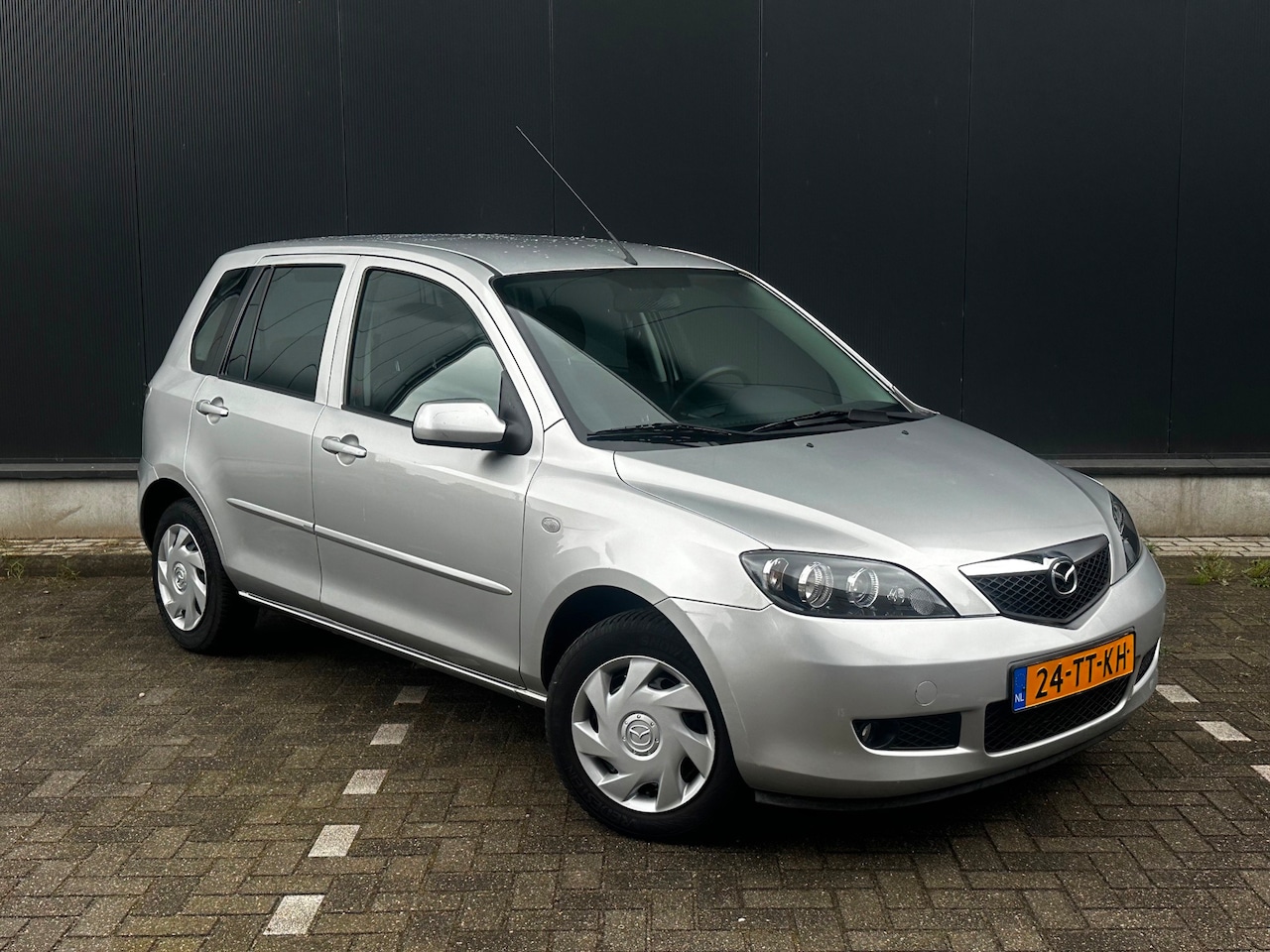 Mazda 2 - 1.4 Touring* Automaat* Unieke km stand met N.A.P - AutoWereld.nl