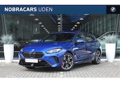 BMW 1-serie - 120 M Sport Automaat / Panoramadak / Adaptieve LED / M Adaptief onderstel / Comfort Access
