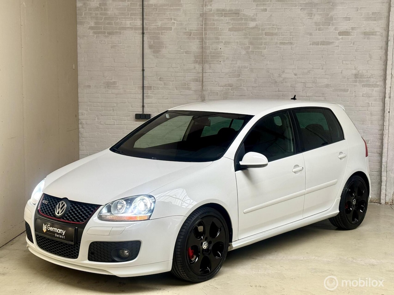 Volkswagen Golf - 5 GTI 2.0TFSI 320PK K04 | Ed30 | Xenon - AutoWereld.nl