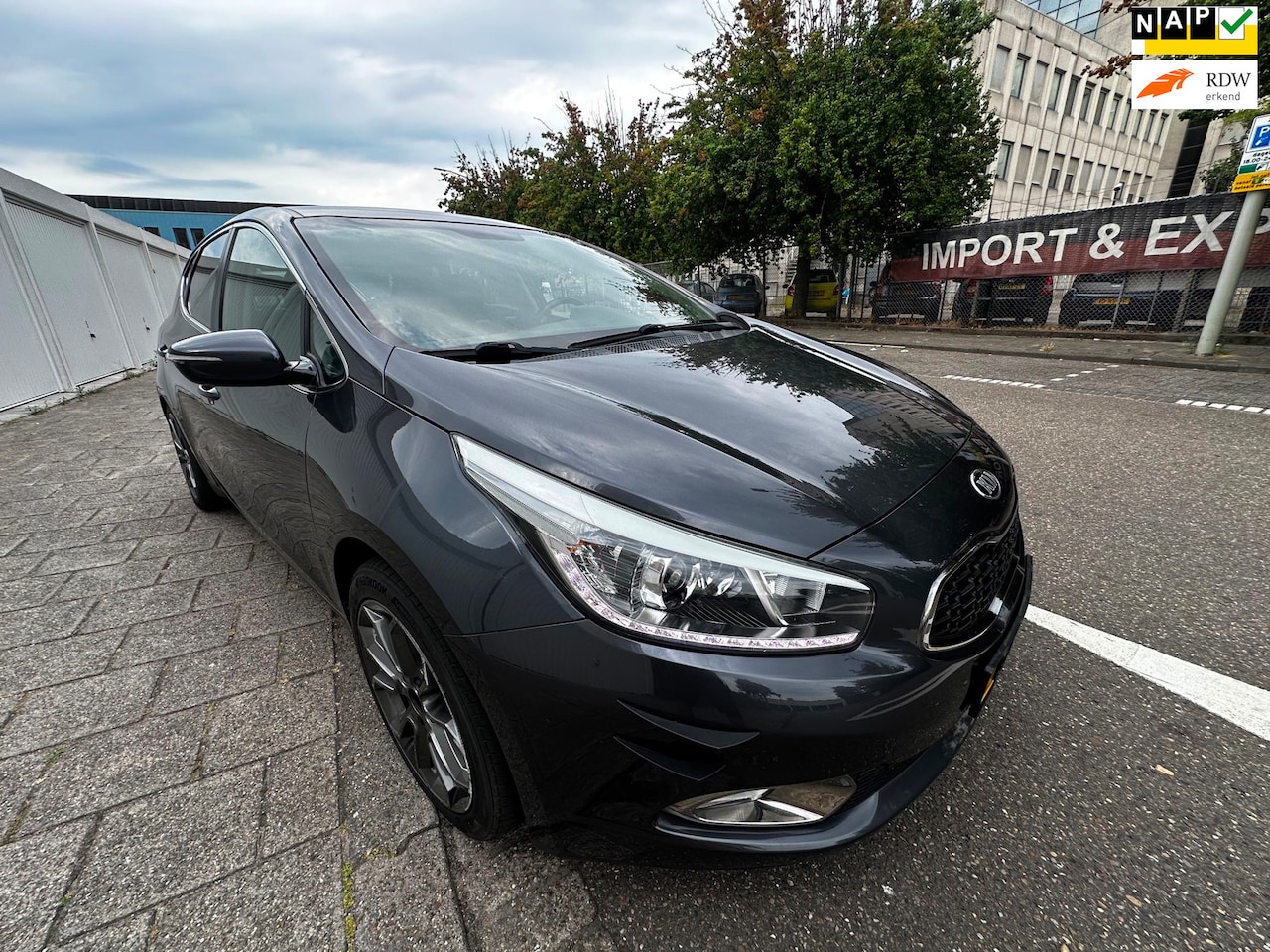Kia Cee'd - 1.6 GDI DynamicLine 1.6 GDI DynamicLine - AutoWereld.nl