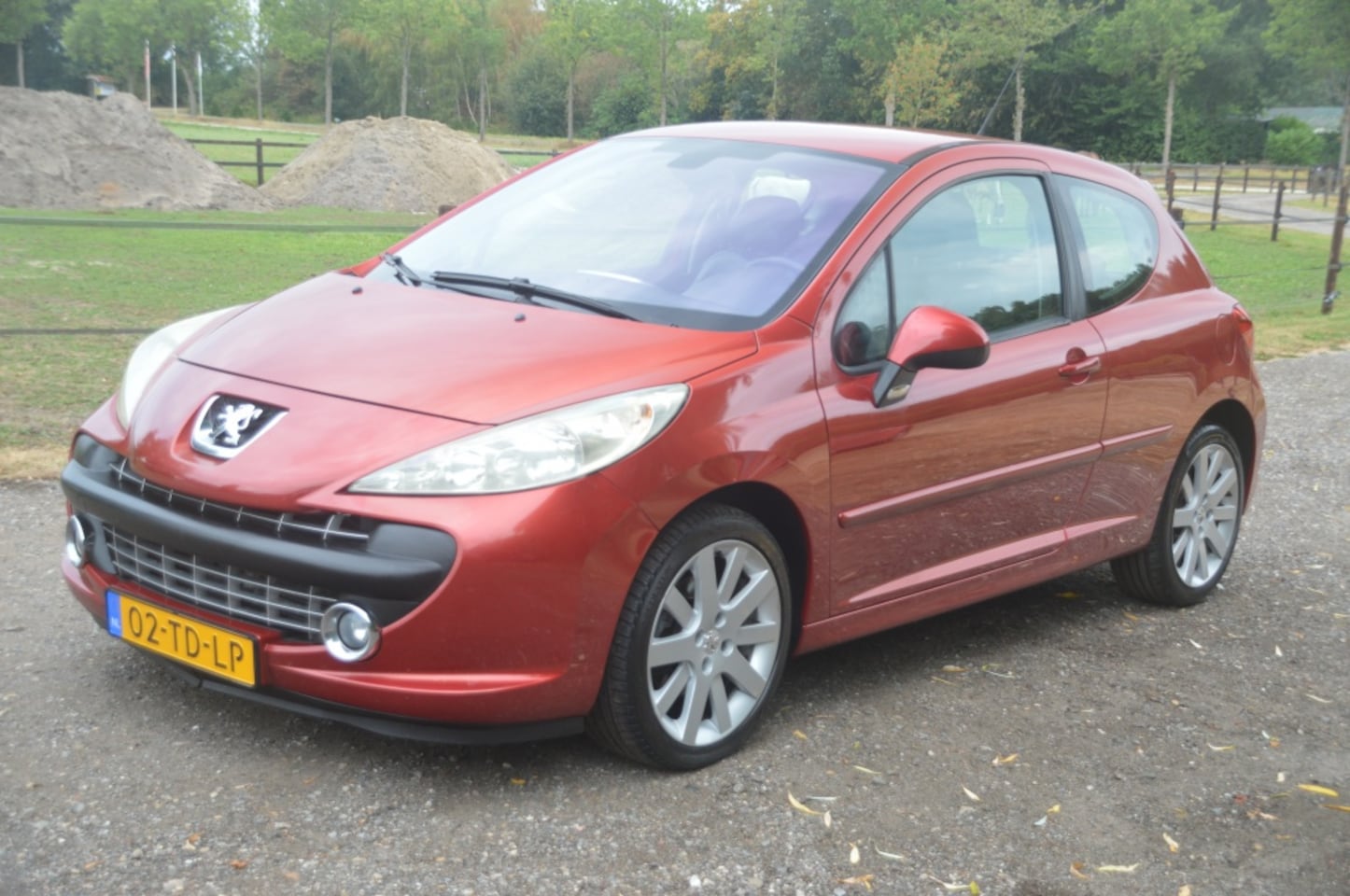 Peugeot 207 - 1.6-16V XS Pack Clima Cruise Leer APK Augustus 2027 - AutoWereld.nl
