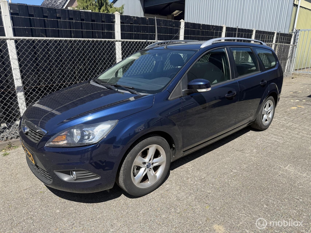 Ford Focus Wagon - 1.6 Comfort export - AutoWereld.nl