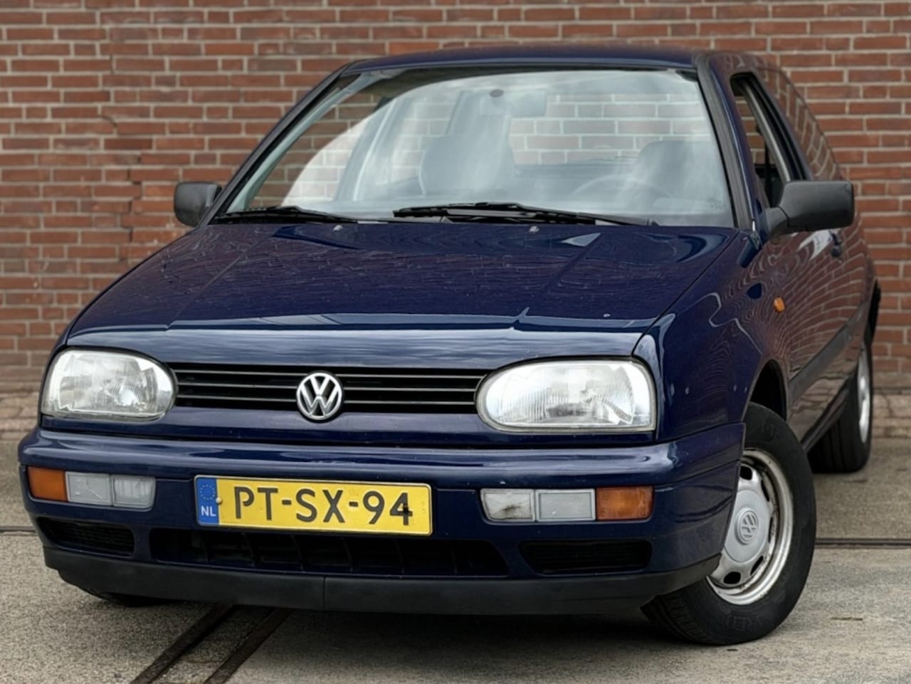Volkswagen Golf - 1.9 D CL |Stuurbkr |Nieuwe APK |Youngtimer - AutoWereld.nl