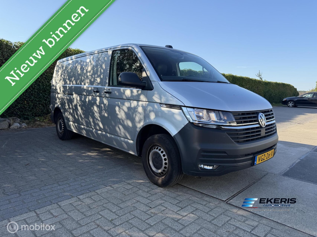 Volkswagen Transporter - | Marge | CarPlay | Cruise | Trekhaak - AutoWereld.nl