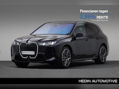 BMW iX - xDrive60 112 kWh | M Sportpakket Pro | Achterasbesturing | Glazen panoramadak Sky Lounge |