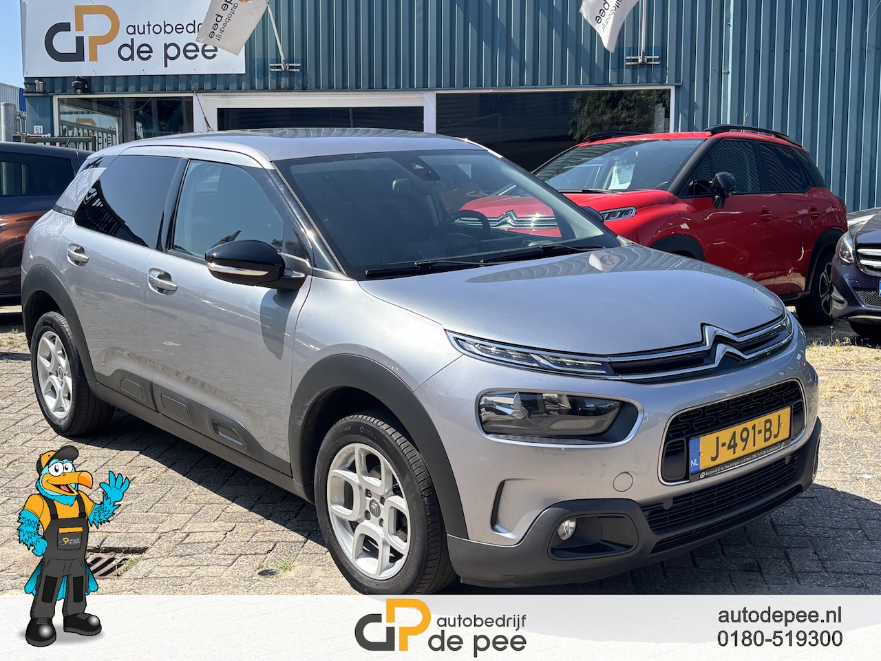 Citroën C4 Cactus - 1.2 PureTech Shine GARANTIE/CARPLAY/CLIMA/CRUISE/CAMERA/PDC/LICHTMETAAL/TREKHAAK rijklaarp - AutoWereld.nl