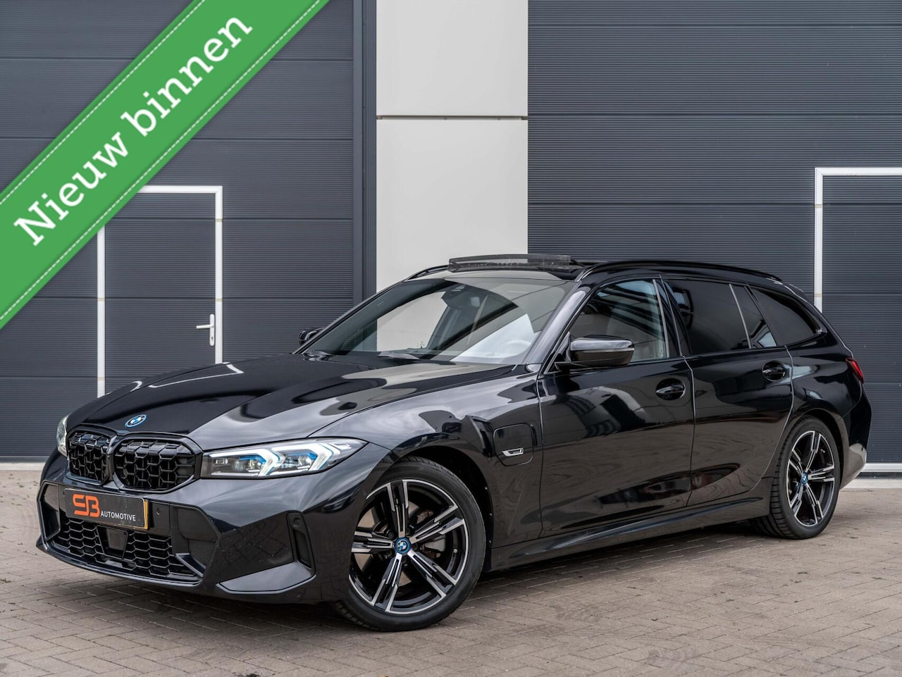 BMW 3-serie Touring - 330e xDrive M Sport Head up|Pano|BOMVOL! - AutoWereld.nl