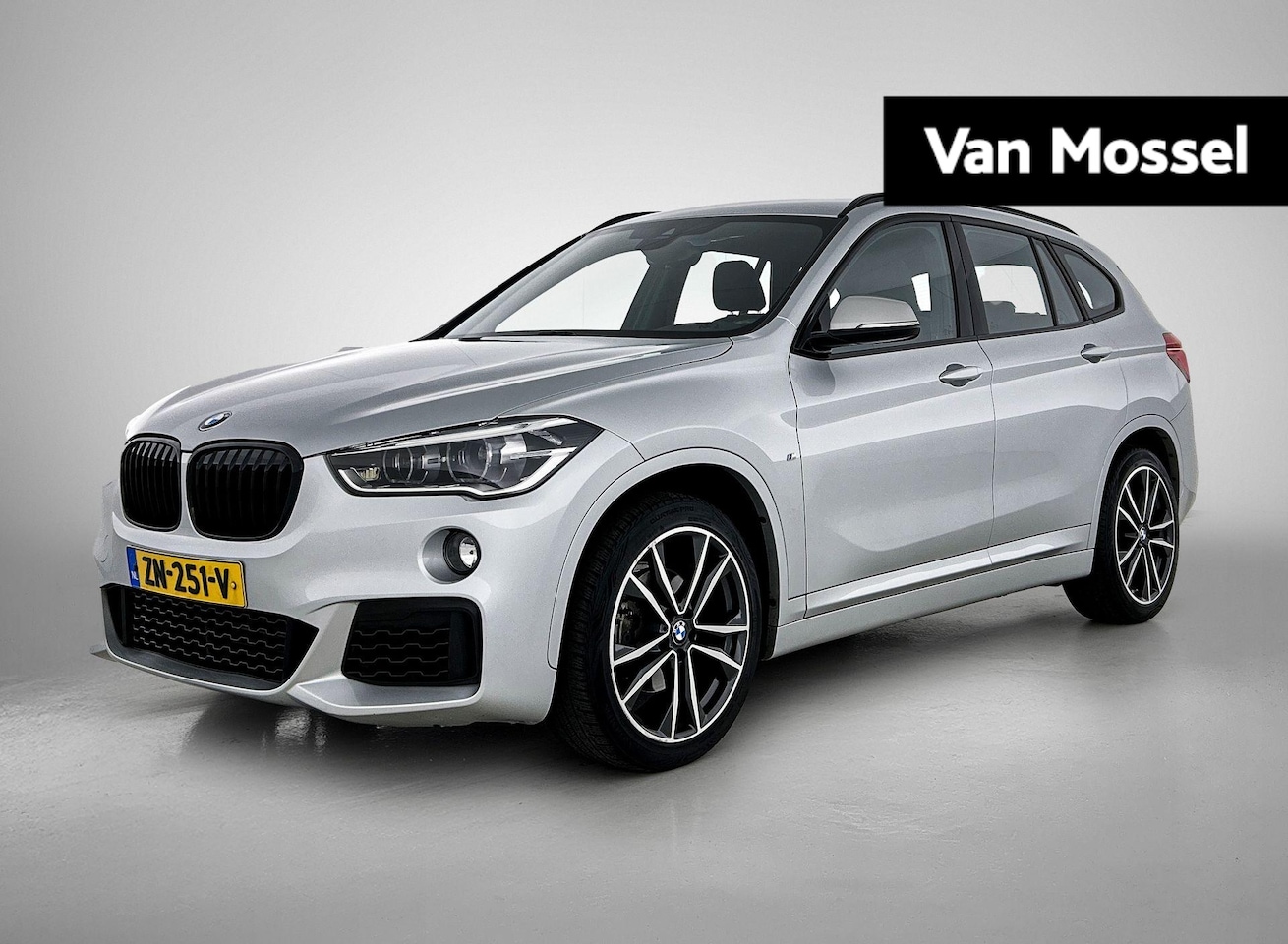 BMW X1 - sDrive18i Executive Edition | M-SPORT | AUTOMAAT | HEAD-UP | CLIMATE CONTROL | CRUISE CONT - AutoWereld.nl