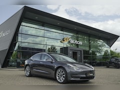 Tesla Model 3 - Long Range 351pk AWD 75 kWh *BTW* *SOH 85%* Panoramadak 19" LMV Sport Autopilot