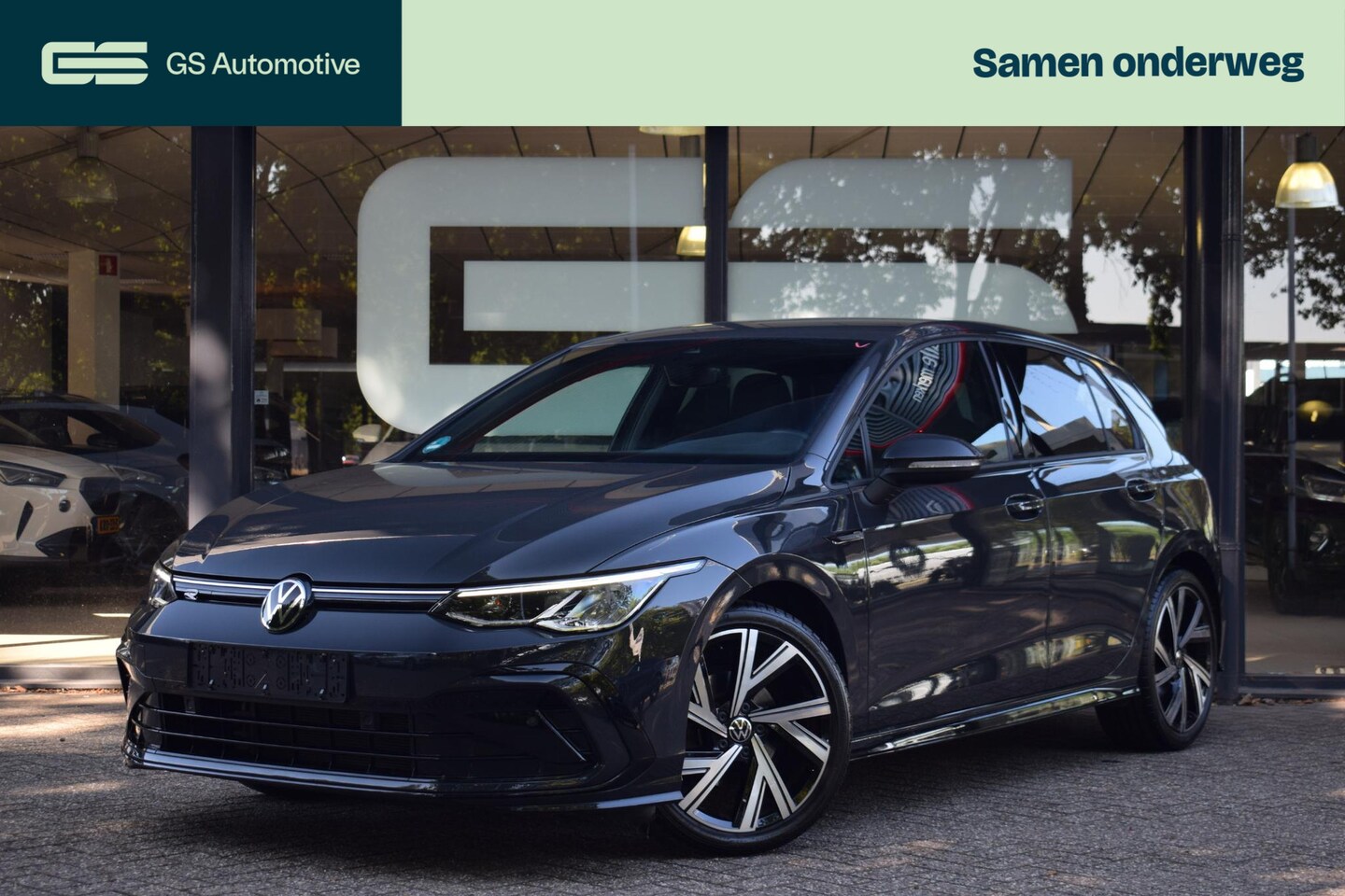 Volkswagen Golf - 1.5 eTSI R-Line DSG CARPLAY|ADAPTIVE|SFEER|1EIG - AutoWereld.nl
