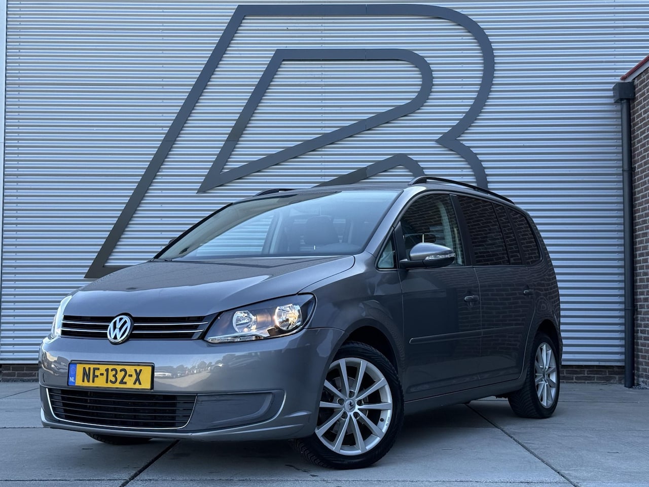 Volkswagen Touran - 1.4 TSI Comfortline 7p. Navi|Clima|Cruise|PDC|LM Velgen|APK tot 06-2027 - AutoWereld.nl