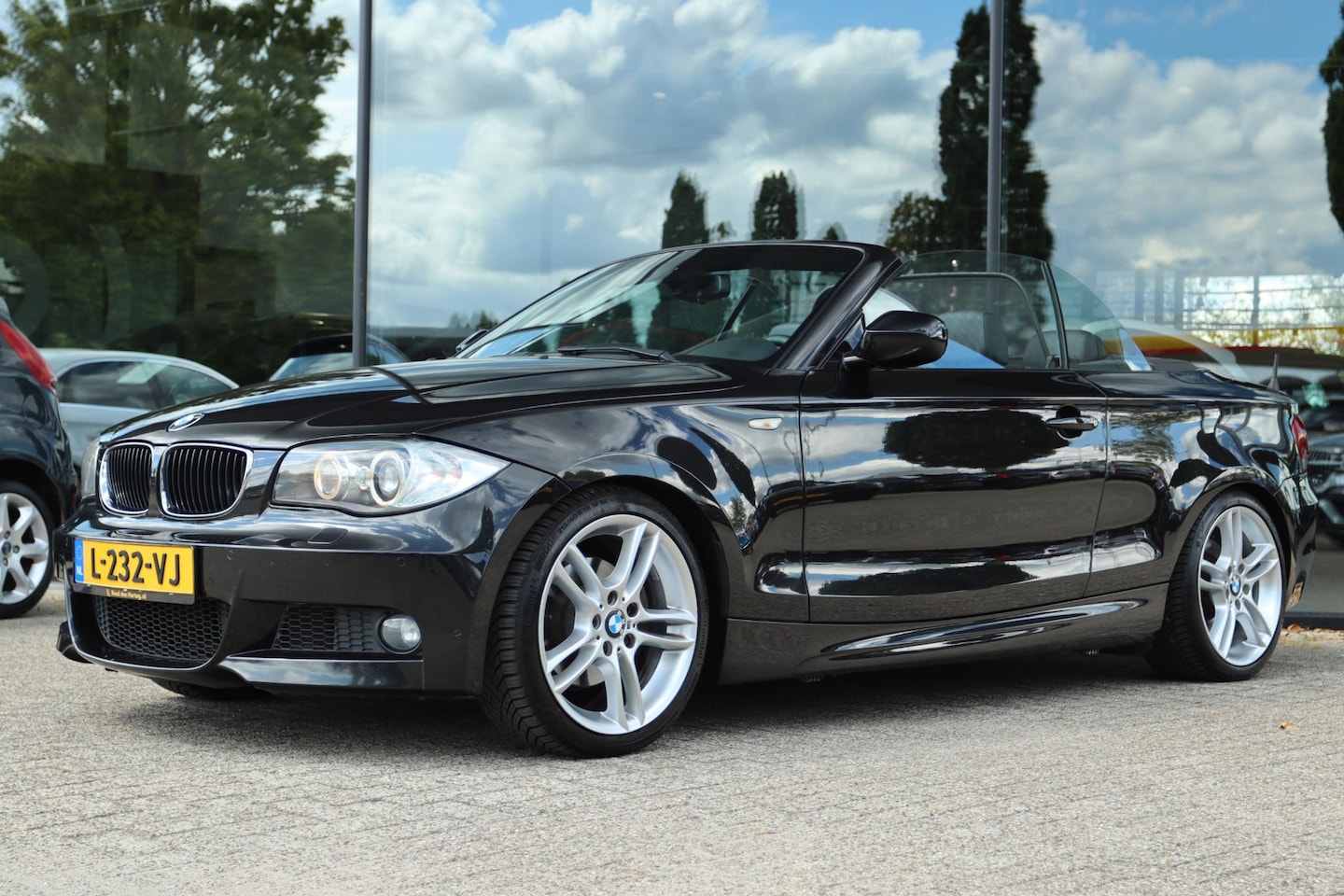 BMW 1-serie Cabrio - 125I HIGH EXECUTIVE M-SPORT | XENON | LEDER | MEMORY | KEY-LESS | STOELVERW. - AutoWereld.nl