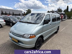 Toyota HiAce - 2.4i LWB 9 seat